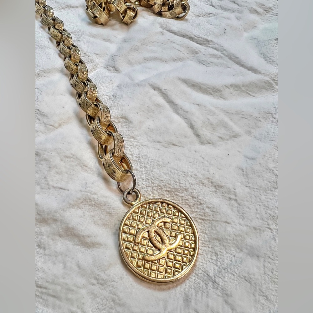 Chanel Medallion Belt Vintage